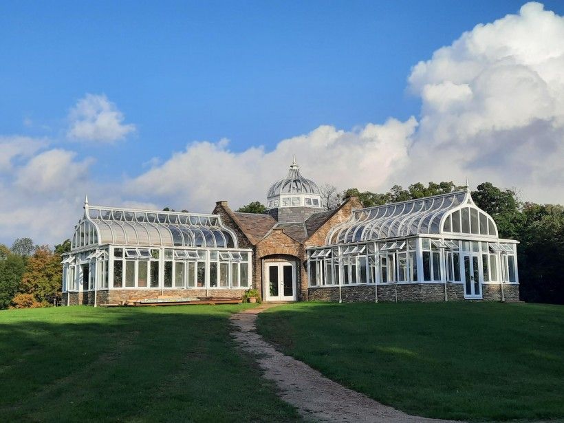 Penguin Court's conservatory: cupola replaced. 