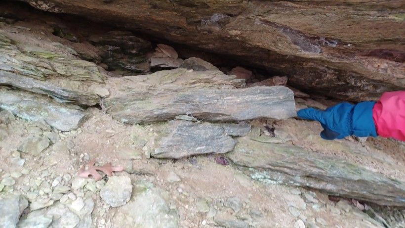 Sand bands in Peters Creek Schist