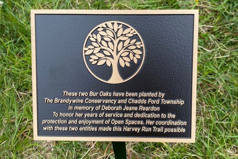 plaque dedicated to Deb Reardon